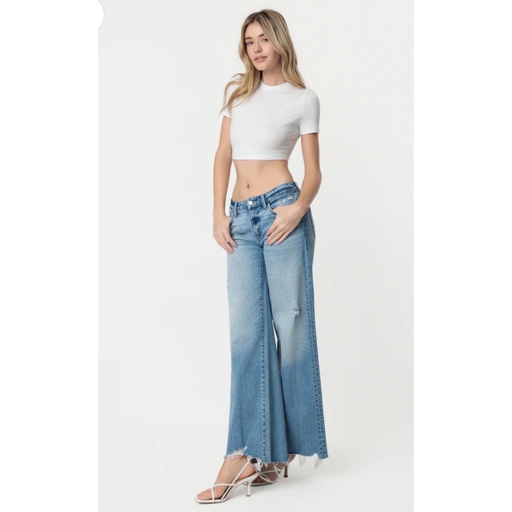 Vervet Wide Flare Jeans High Rise Distressed Raw Hem Light Wash Women's Size 29